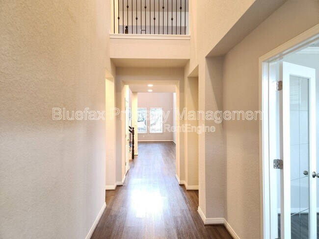 Building Photo - 13840 Tribeca