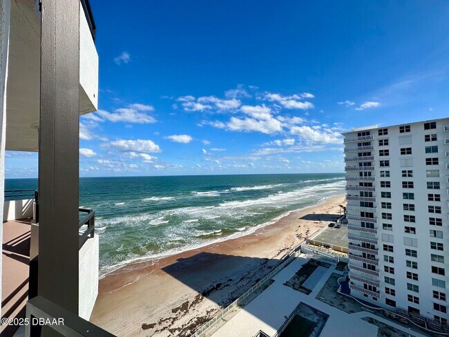 Building Photo - 2828 N Atlantic Ave