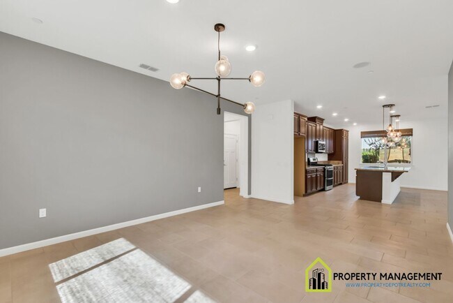 Building Photo - Vineyard Creek-Former Model Home