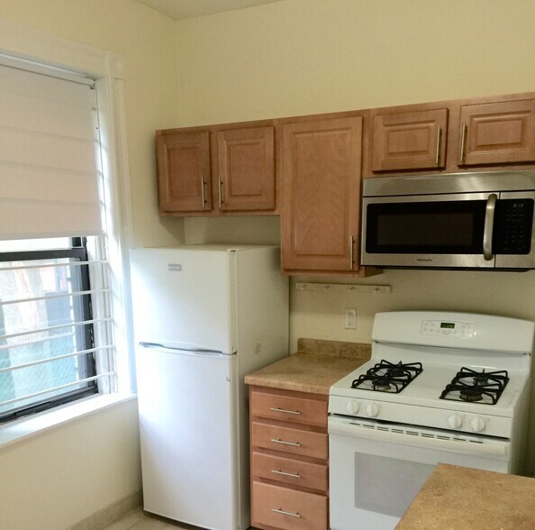 Building Photo - 22 Brighton Ave