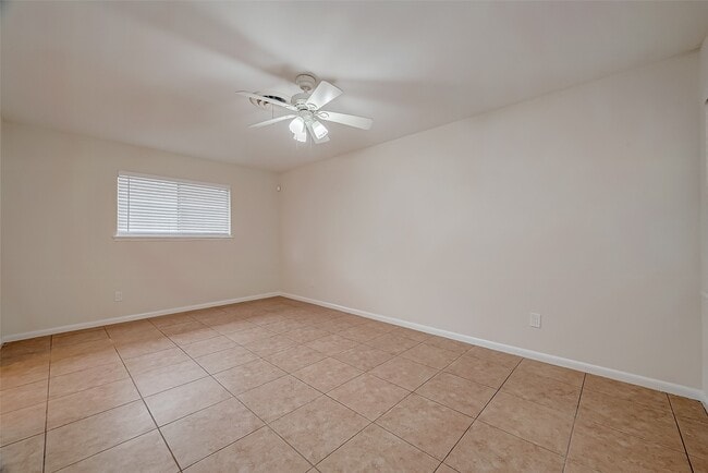 Building Photo - 5711 Braesvalley Dr