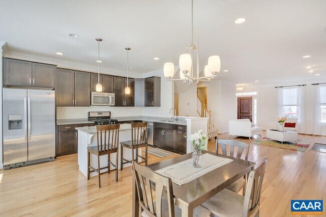 Building Photo - 980 Belvedere Way