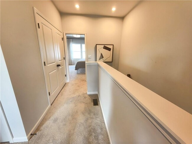 Building Photo - 2821 Beacon Bend Xing