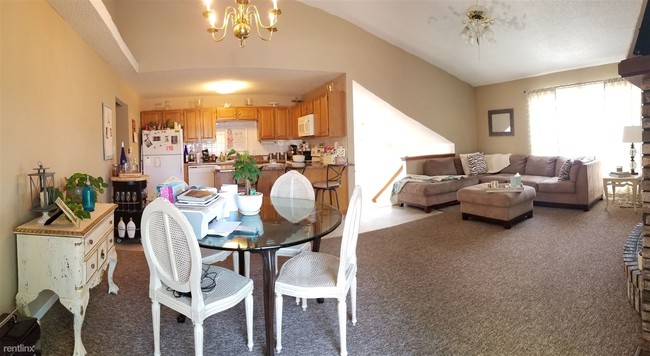 Building Photo - 3 br, 2 bath Condo - 313 Hannah Dr