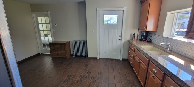 KITCH ENTRY DOOR - 212 S Main St