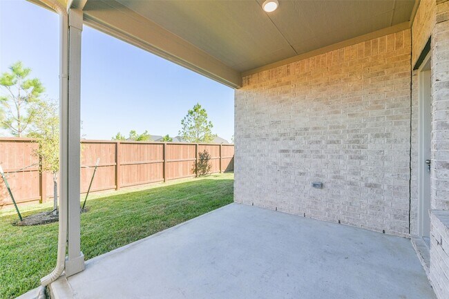 Building Photo - 14483 Cedar Ledge Ln