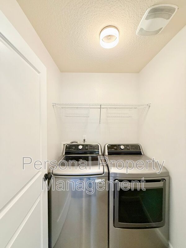 Building Photo - 7310 N 93rd Ave