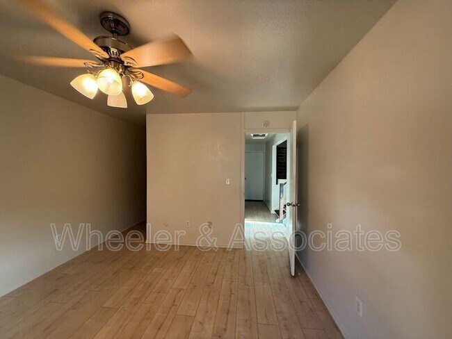 Building Photo - 1781 E 5725 S