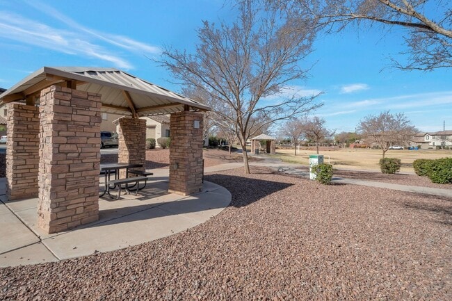 Building Photo - SPACIOUS 3 Bed 2 Bath Gilbert Home!!!