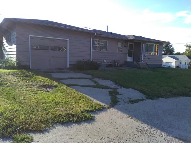 Building Photo - 201 S Western Ave