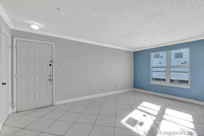 Building Photo - 2301 N Congress Ave