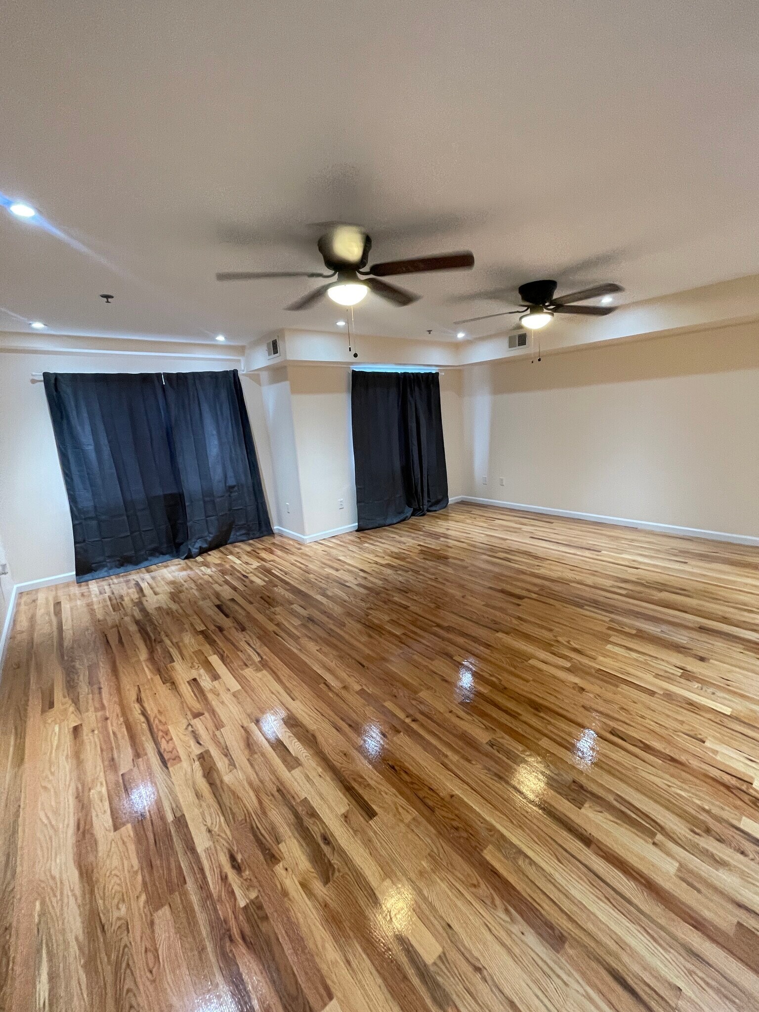 Building Photo - 93 Osborne Ter