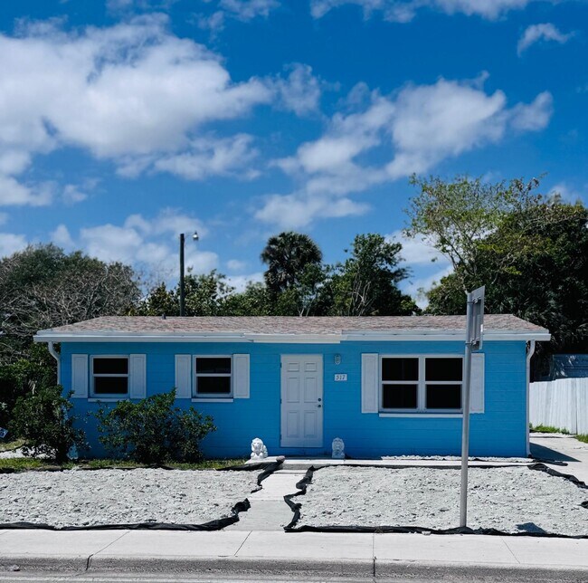 Primary Photo - 517 N 25th St
