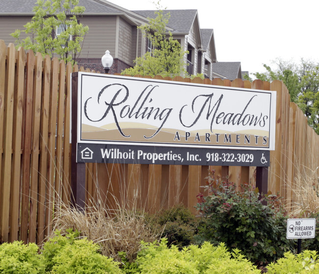 Signage - Rolling Meadows Apartments