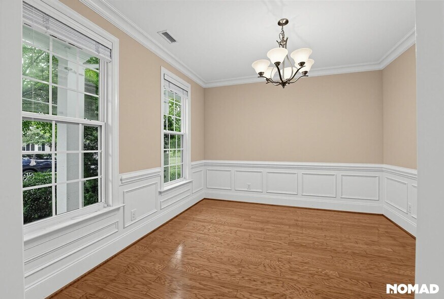 Building Photo - 1042 Philpott Dr