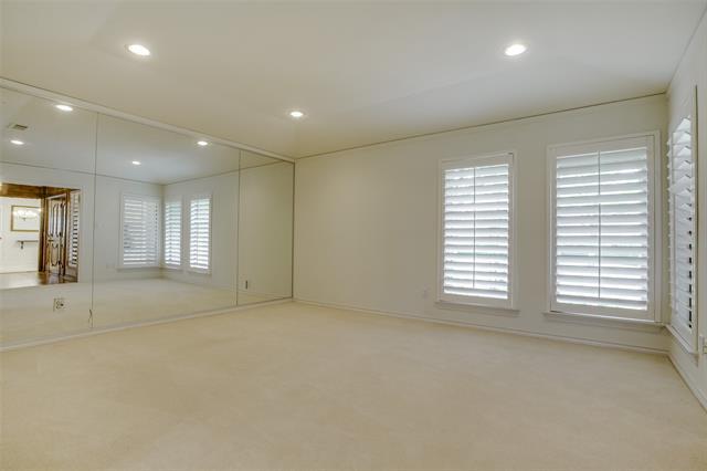 Building Photo - 5708 Club Oaks Dr