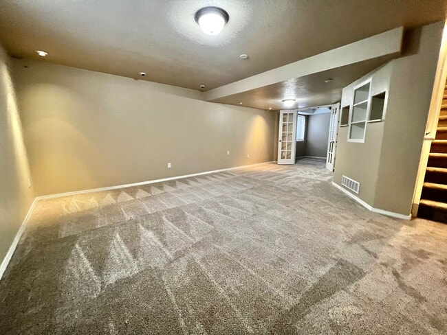 Building Photo - Spacious 4 Bed, 3.5 Bath Home with Finished Basement in South Fort Collins!