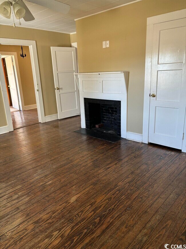 Building Photo - 511 S Nichols Hwy