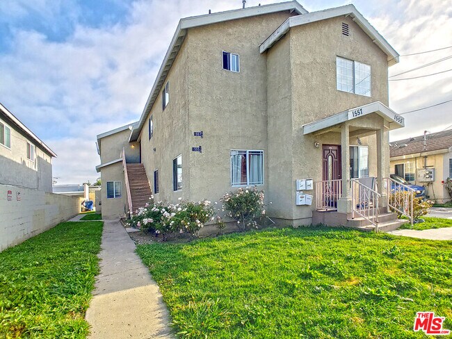 Building Photo - 1555 W 204th St
