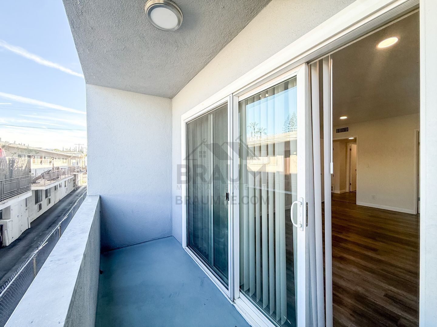 Building Photo - 6041 Whitsett Ave