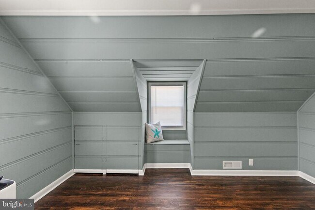 Building Photo - 8723 Lackawanna Ave