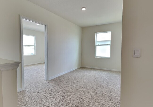 Building Photo - 5246 Mahogany Dr