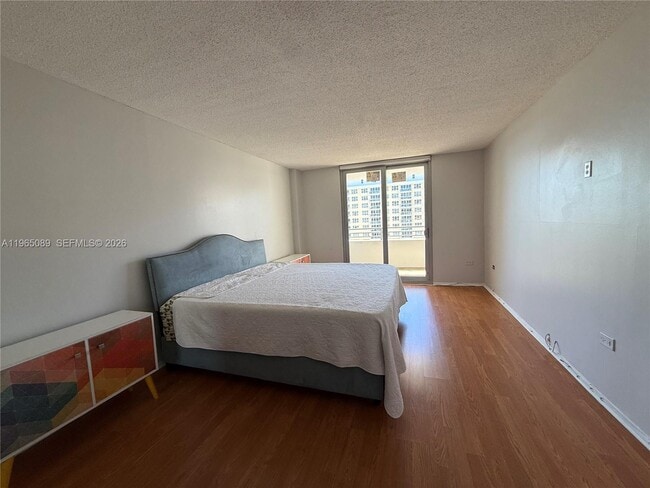 Building Photo - 5555 Collins Ave