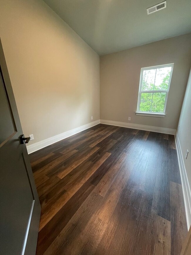 Building Photo - 1086 Noble Lp