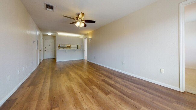 Building Photo - University Place Condo - Building 515, Unit 201