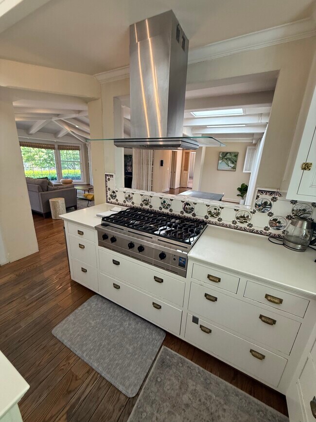 Building Photo - 25567 Willow Pond Ln