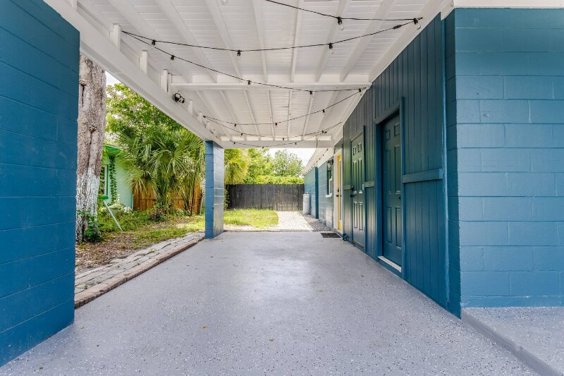 Building Photo - 511 San Juan Blvd