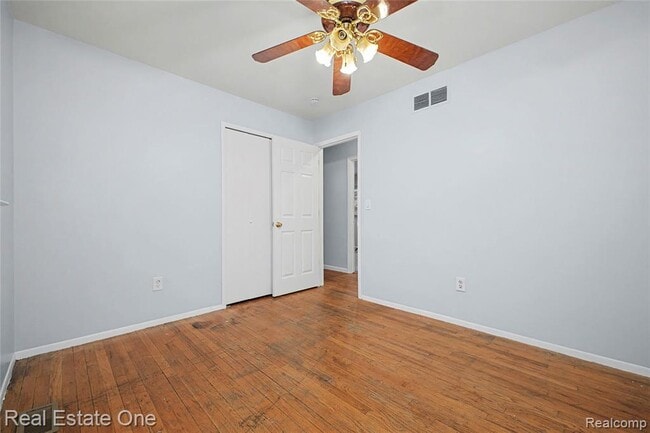 Building Photo - 21046 Wakedon St