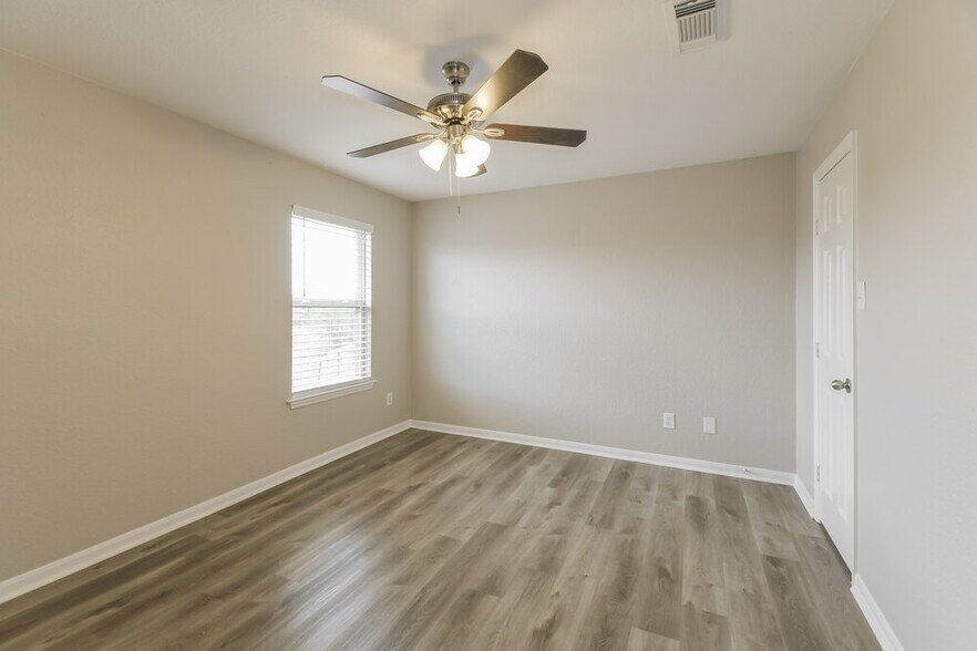 Building Photo - 4703 Montclair Hill Ln