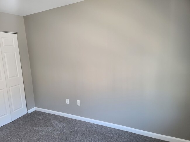 Building Photo - 3 Bedroom 2 1/2 bath Townhome for Rent in Waynesboro