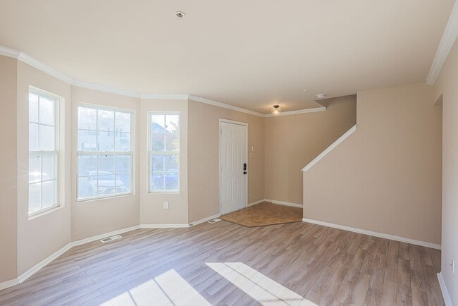 Building Photo - 1237 Splashing Brook Dr