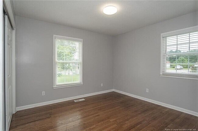 Building Photo - 401 Southwick Dr