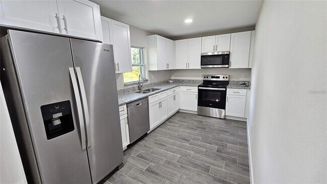 Building Photo - 602 Lime Ave