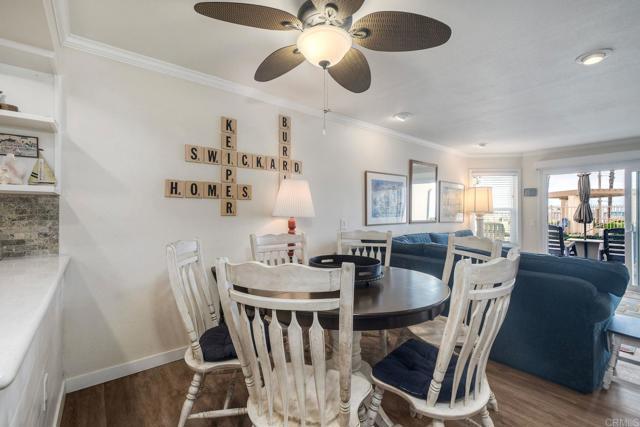 Building Photo - 600 The Strand N