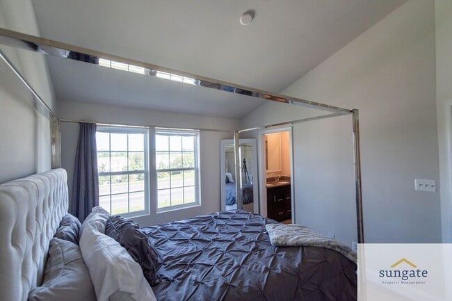 Building Photo - 1408 Onnesta Ct