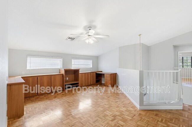 Building Photo - 4566 W Shannon St