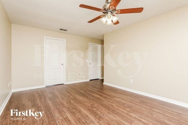 Building Photo - 11551 Pineloch Loop