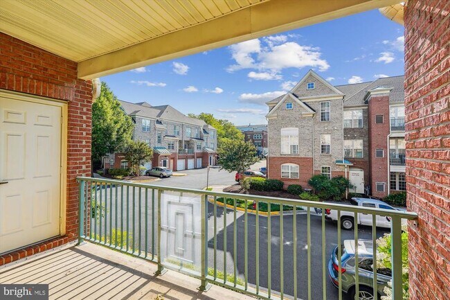 Building Photo - 12161 Abington Hall Pl