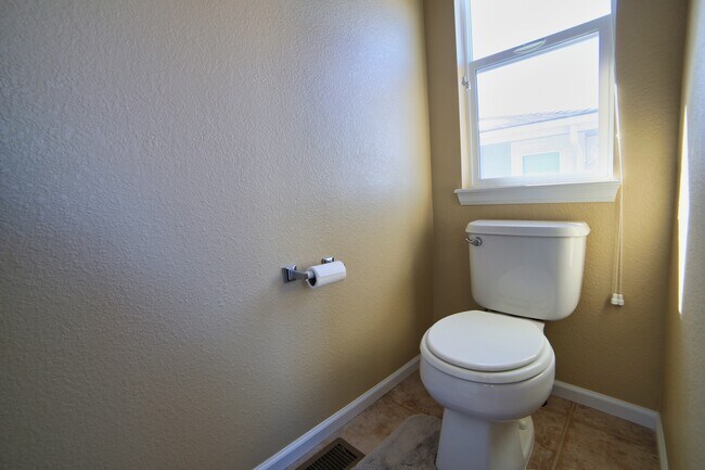 Building Photo - 10926 Brooklawn Rd