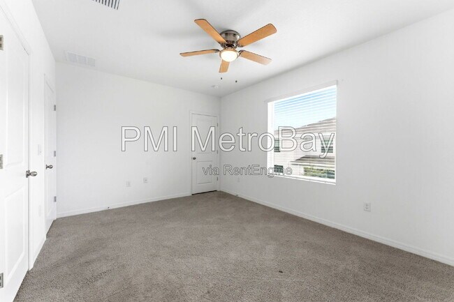 Building Photo - 16632 Grotto Steam Pl
