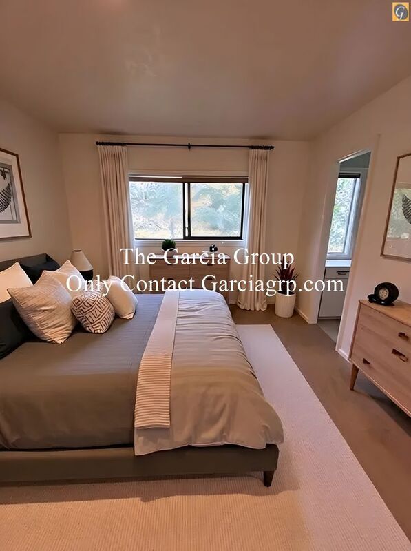 Building Photo - 315 Cervantes Cir