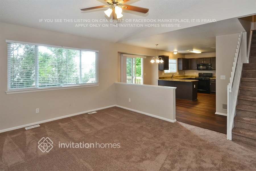 Building Photo - 3849 Primrose Ln