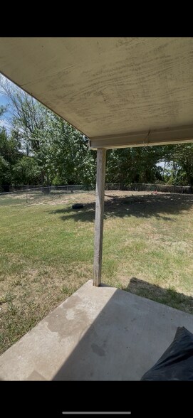 Building Photo - 924 Terry Trail
