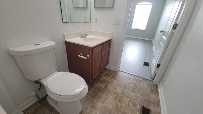 Building Photo - 4547 Ashburn Square Dr
