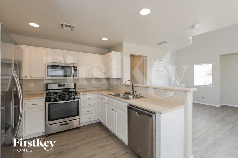 Building Photo - 996 Valetta Flat Ave