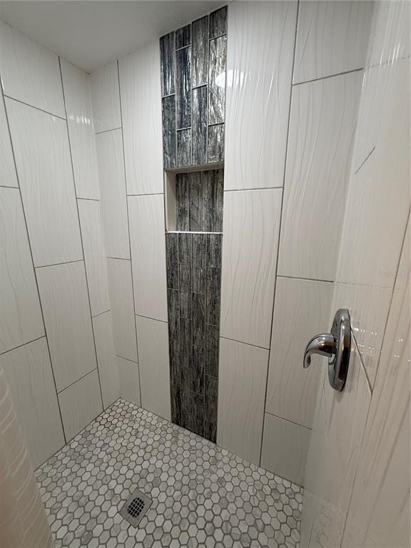 Building Photo - 5208 Hill Dr